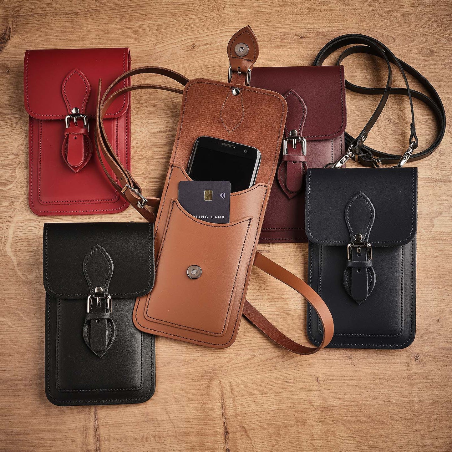 Handmade Leather Mobile Phone Pouch Plus - Green - Bascora