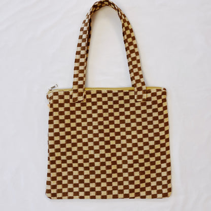 Bolso tote con cremallera "Check Yourself"