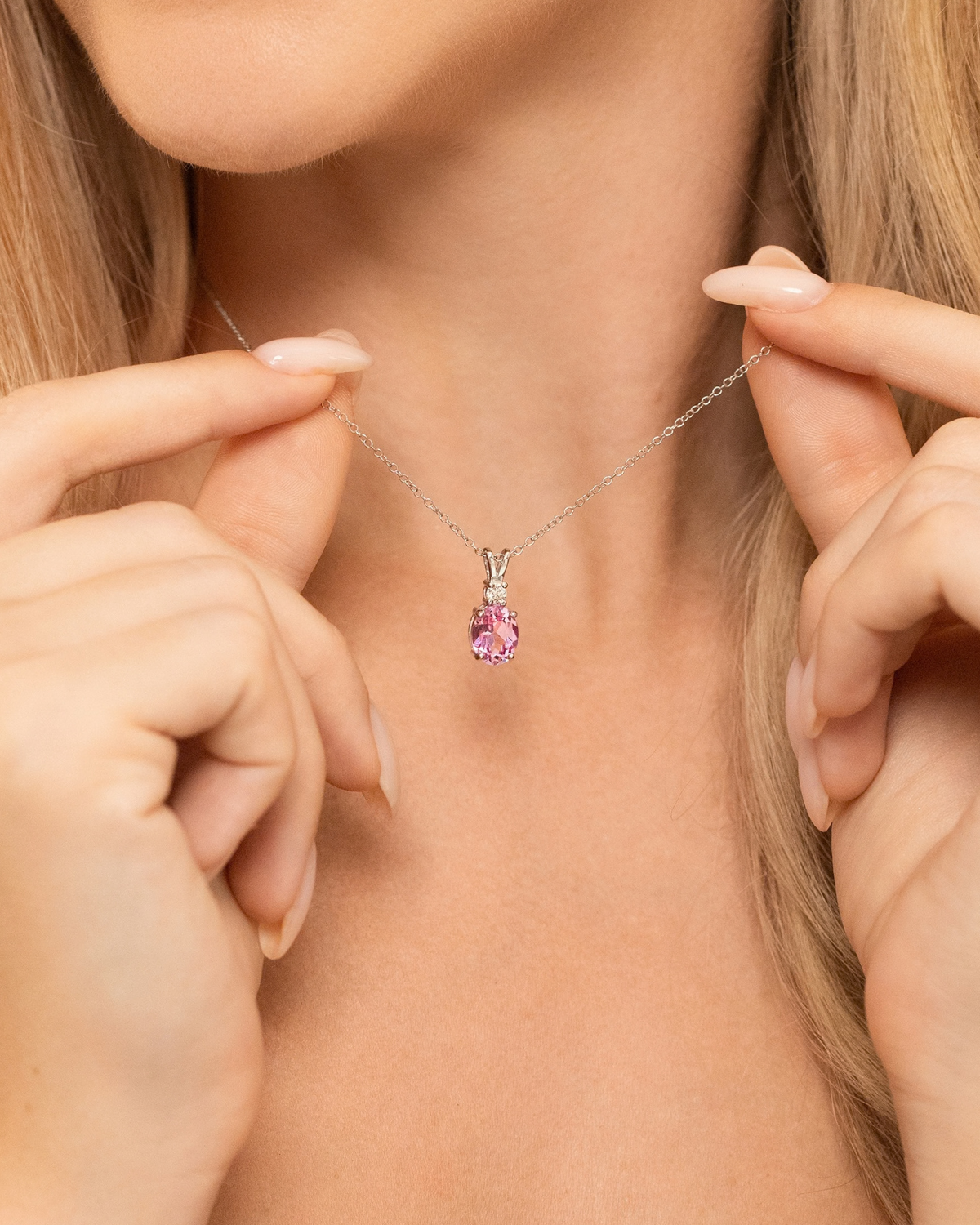 Vianne Jewellery 2ct Pink Sapphire Oval Pendant Necklace in Sterling Silver