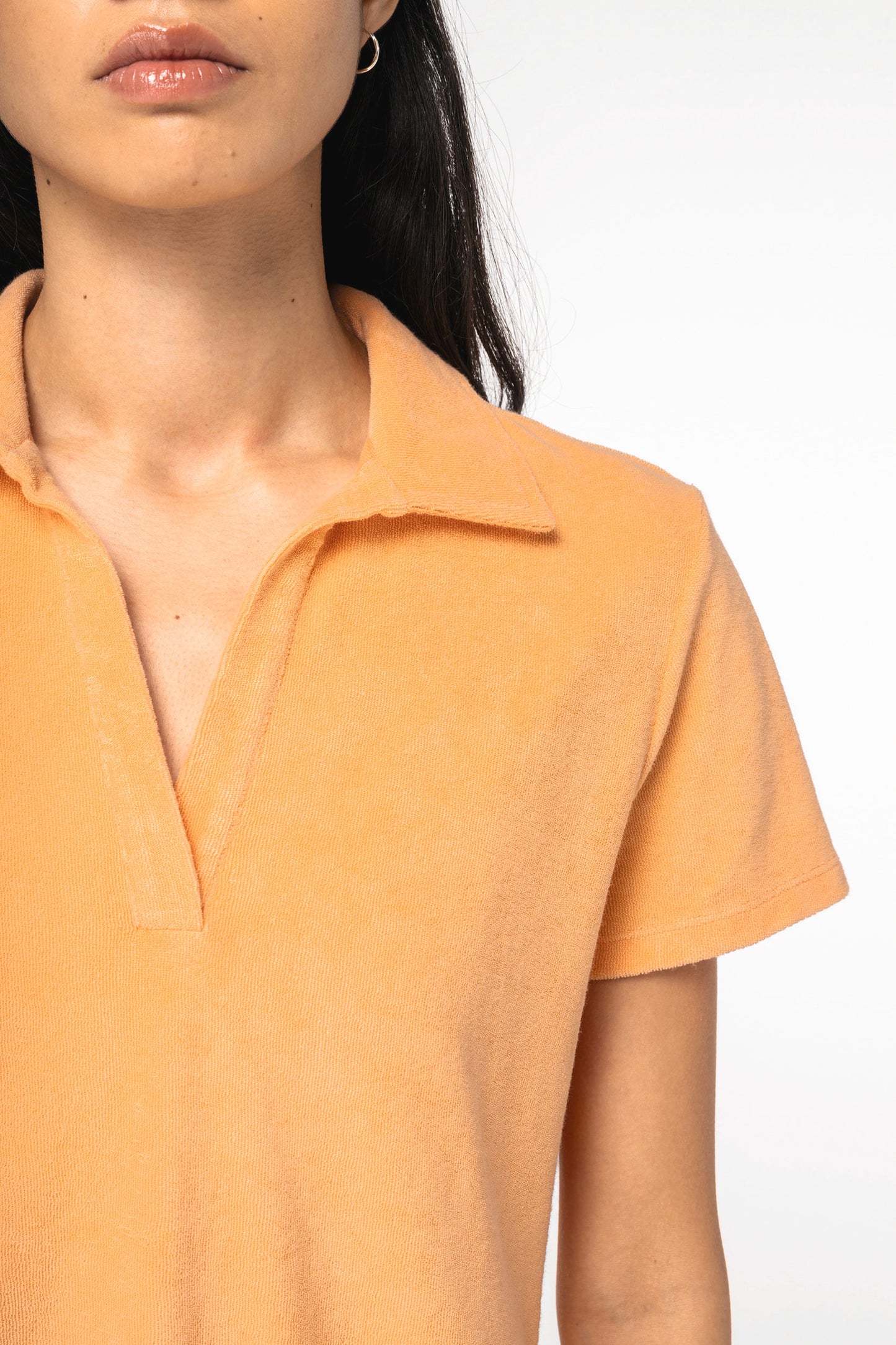 Polo de algodón orgánico con textura de toalla — Mujer