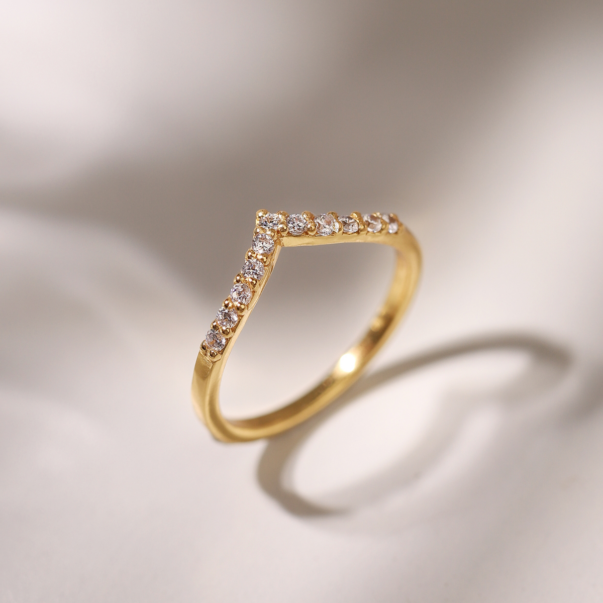 Vianne Jewellery Wishbone Curved Eternity Ring in 18k Gold Vermeil