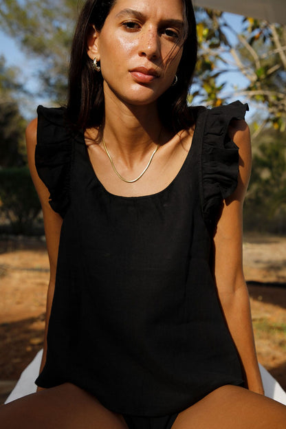 The Jeanne Ruffled Top in black