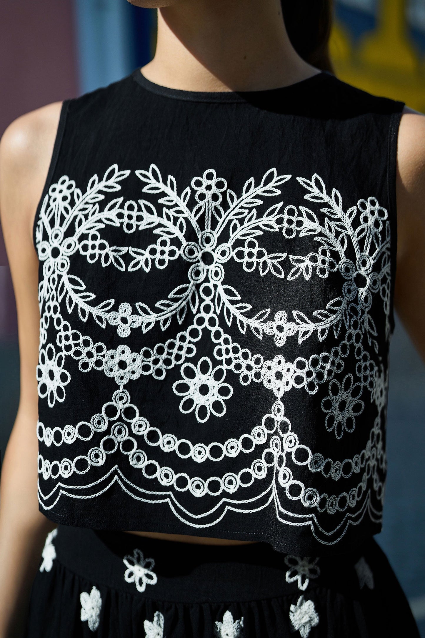 Black Embroidered Crop Top - Bascora
