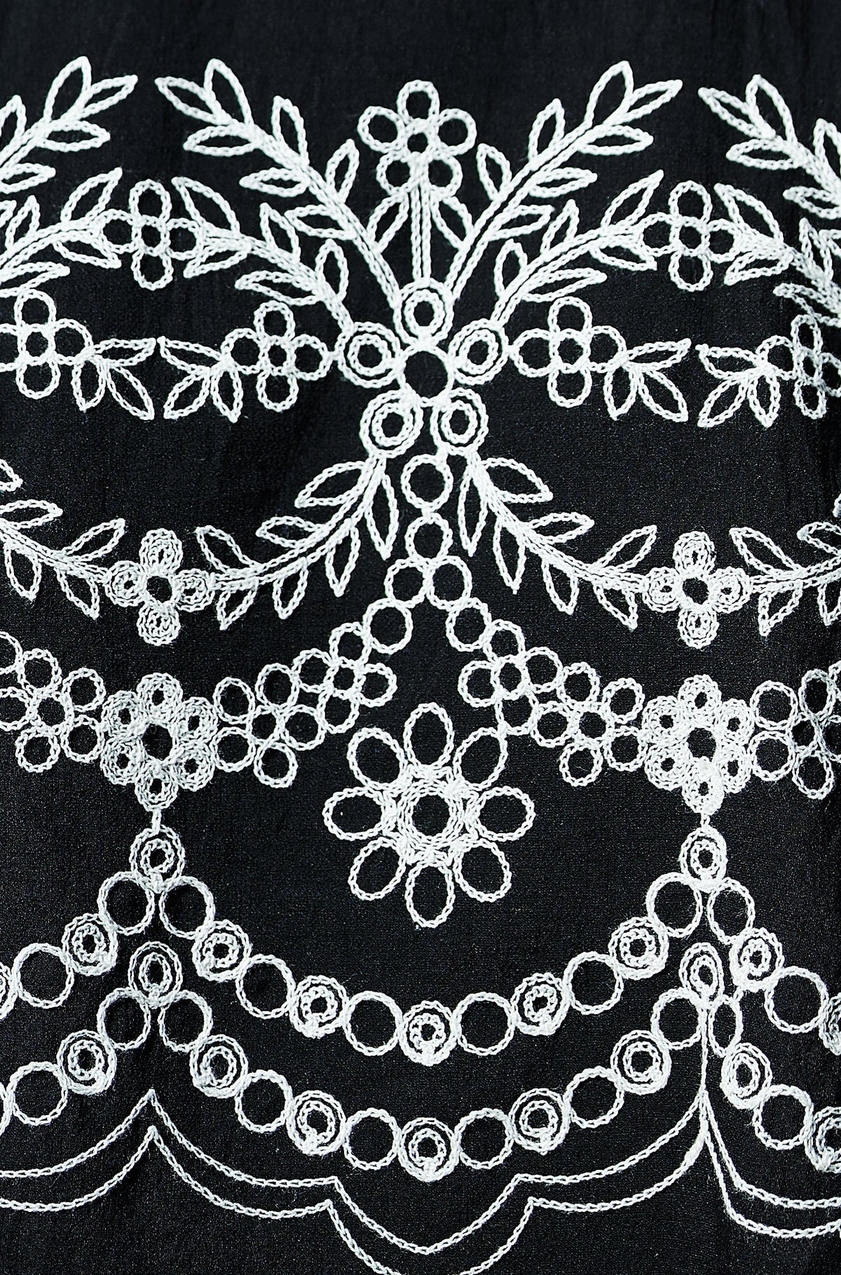 Black Embroidered Crop Top - Bascora