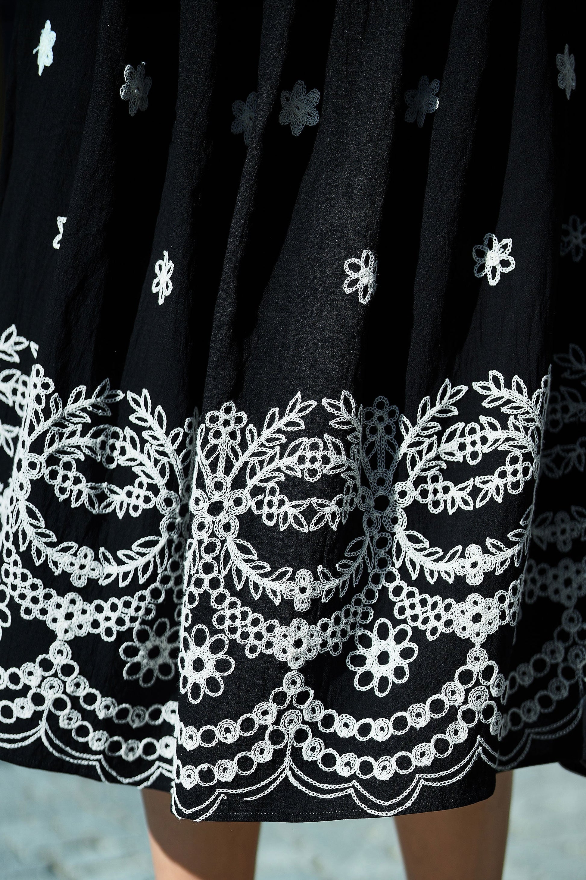 Black Embroidered Midi Skirt - Bascora