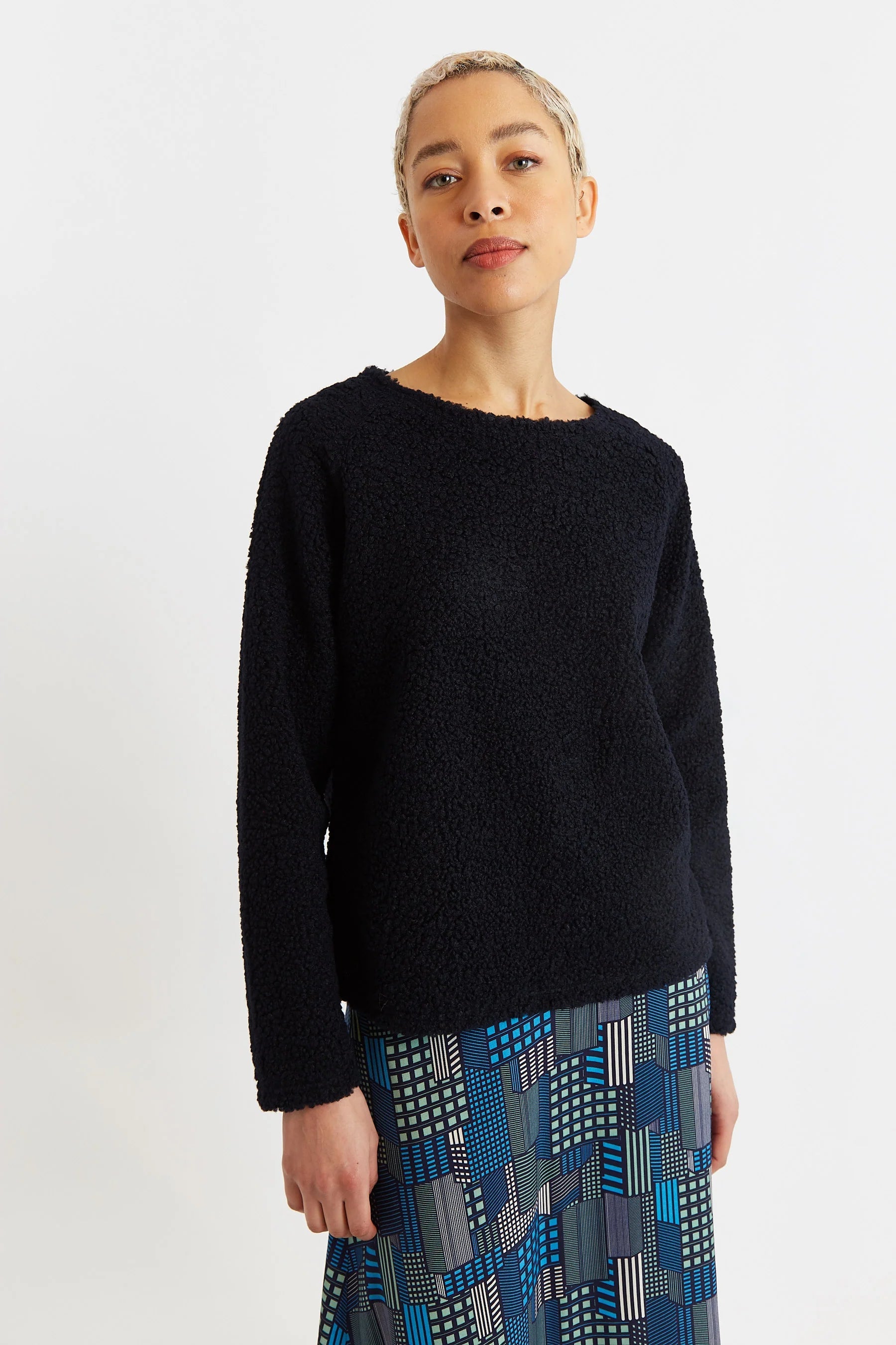 Blanka Borg Sweatshirt – Navy - Bascora