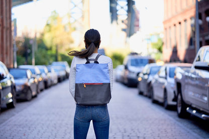 Mochila de viaje Montgomery con funda para equipaje