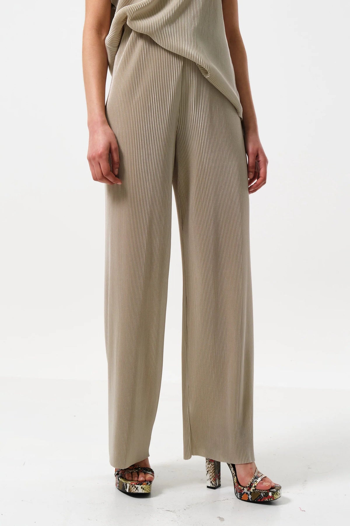 Clothide Pleated Wide Leg Trousers Stone | Louche