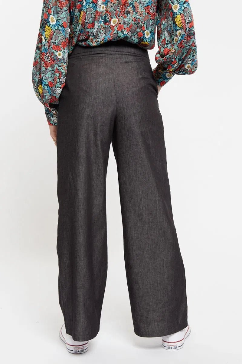 Elina Chambray Straight Cut Trouser – Black - Bascora