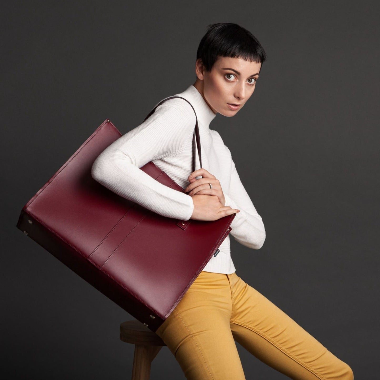 Handmade Leather Shopper – Oxblood - Bascora