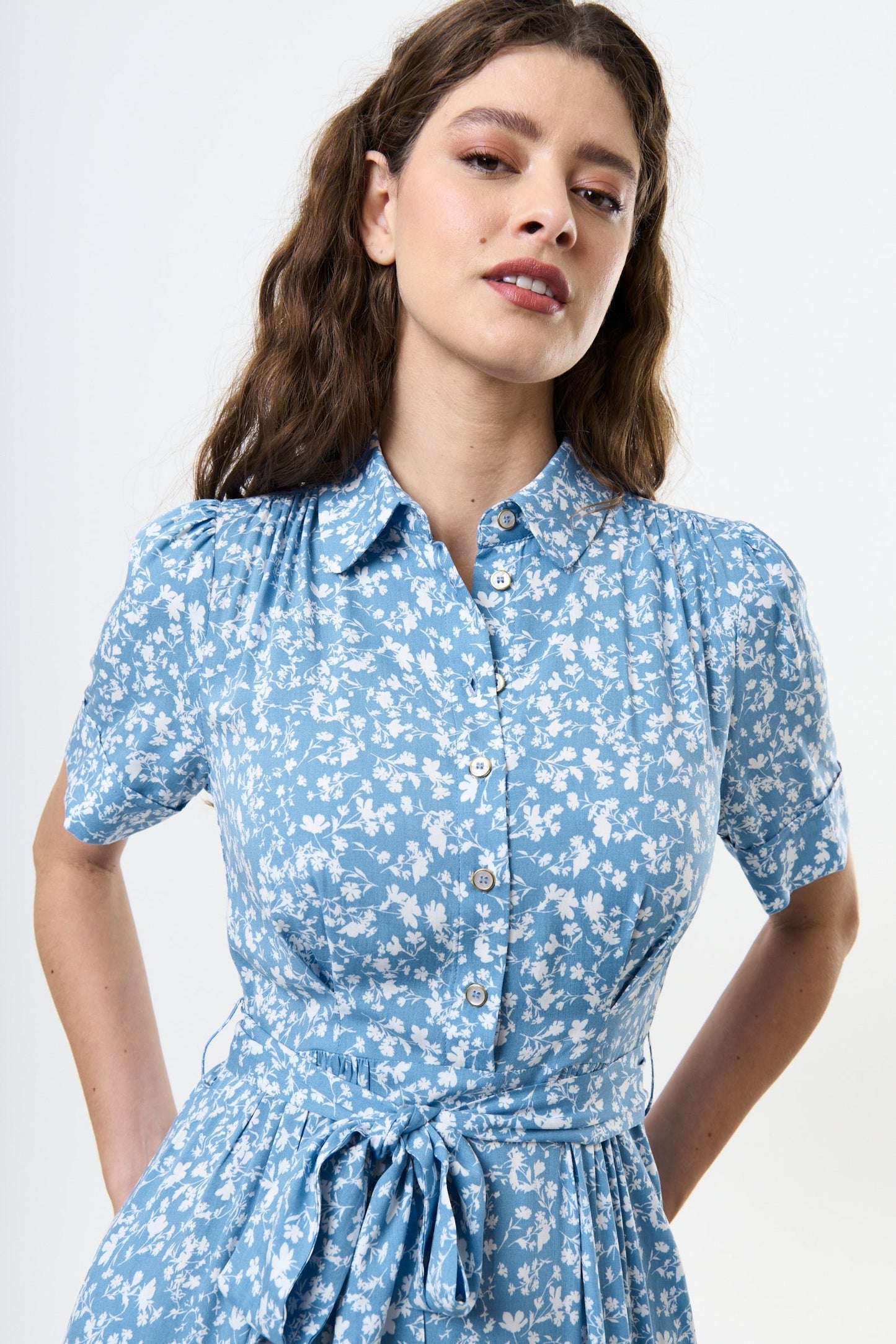 Inesa Negative Floral Print Short Sleeve Midi Shirt Dress - Blue - Bascora