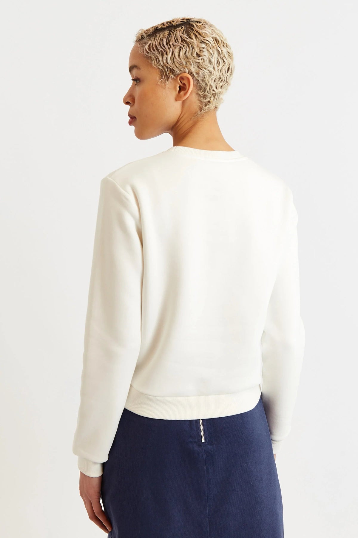 Jan Hand Embroidered Sweatshirt – Off White - Bascora