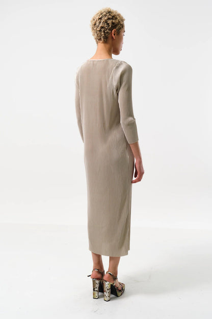 Joeva Pleated Midi Dress Stone