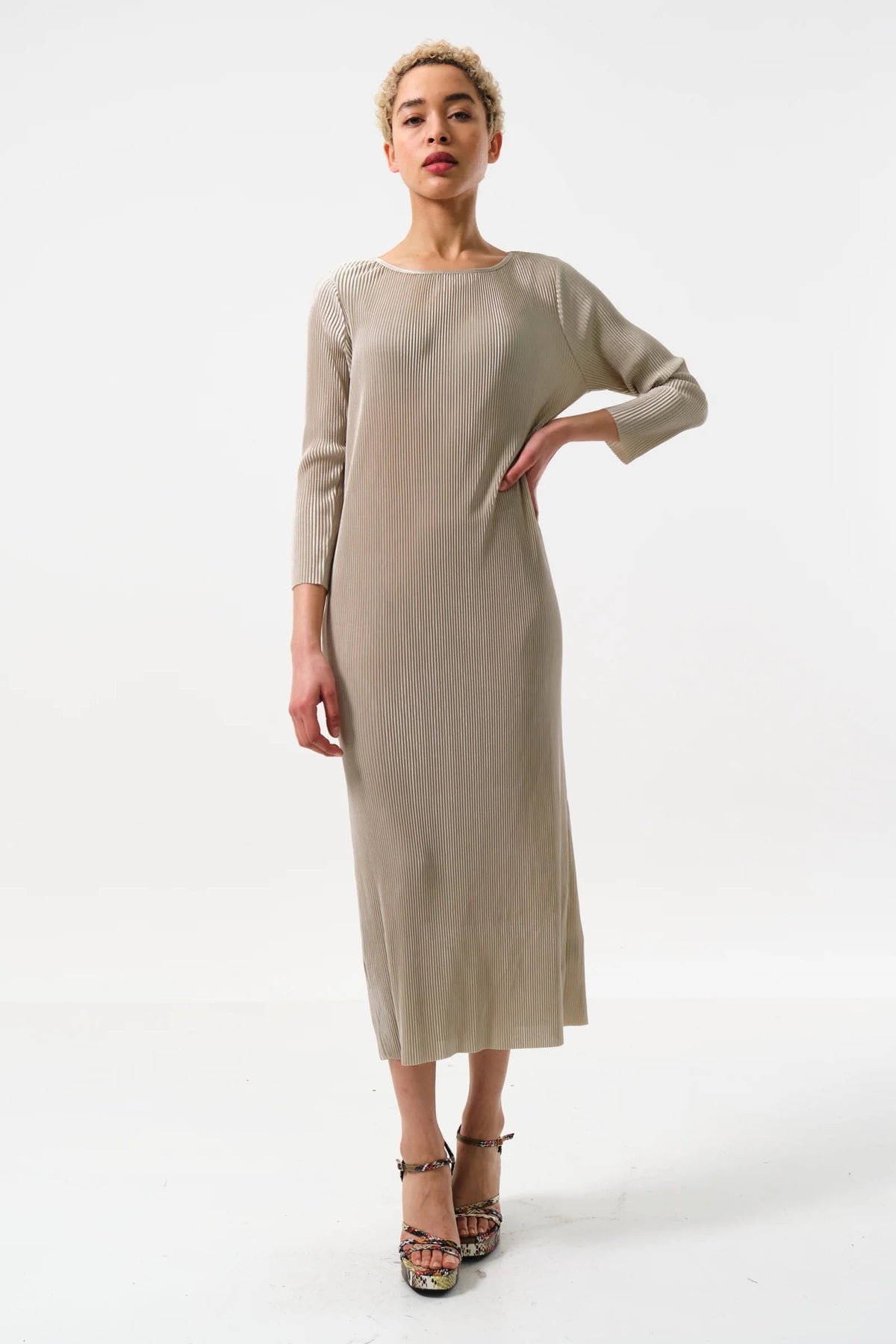 Joeva Pleated Midi Dress – Stone - Bascora