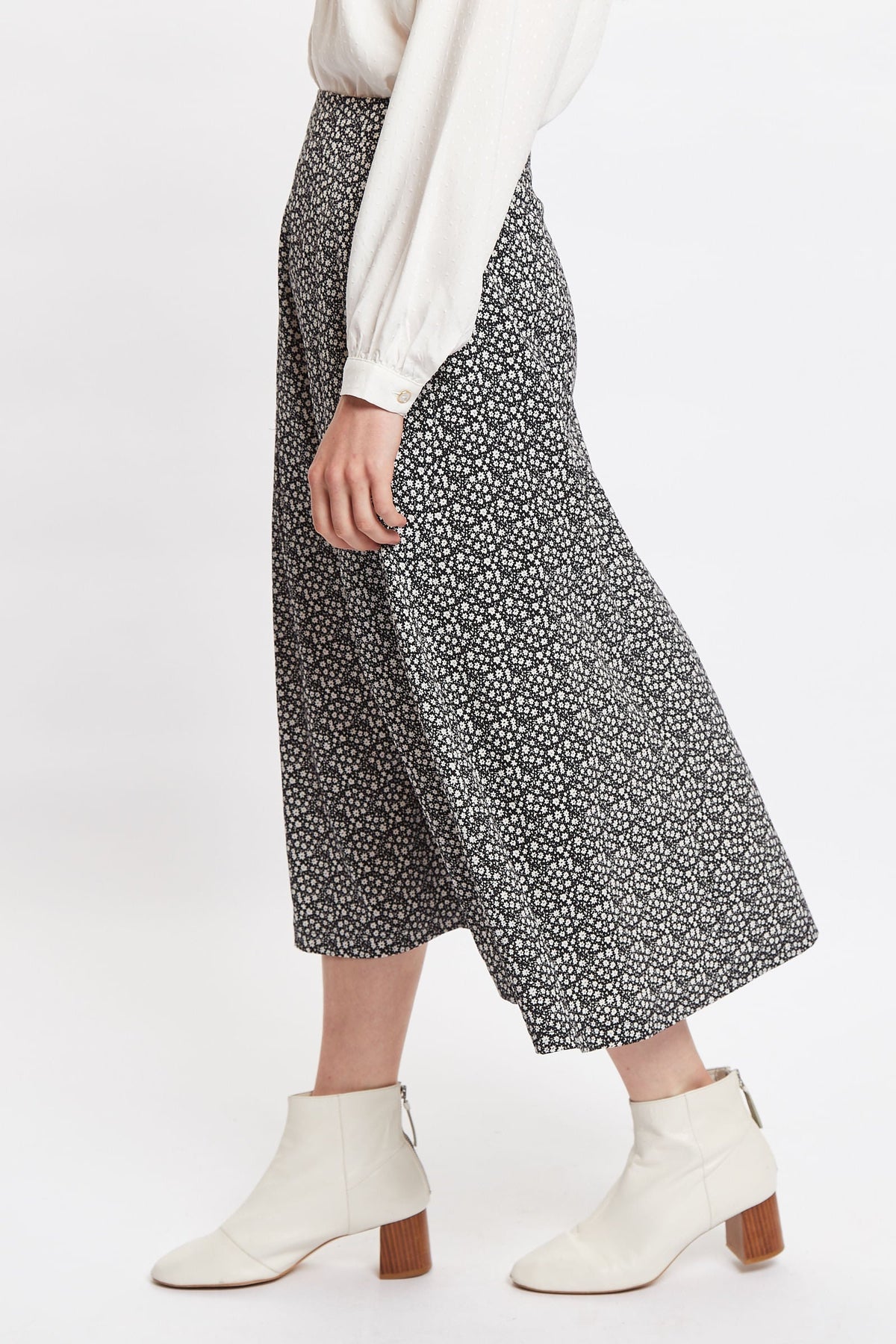 Kiyo Candy Bud Print Midi Skirt - Bascora