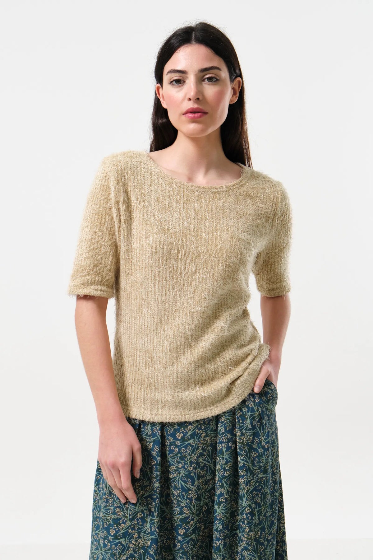 Laureen Eyelash Rib Short Sleeve Jumper – Beige - Bascora