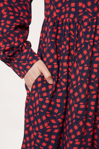 Rheane Gingham Twist Print Long Sleeve V Neck Midi Dress