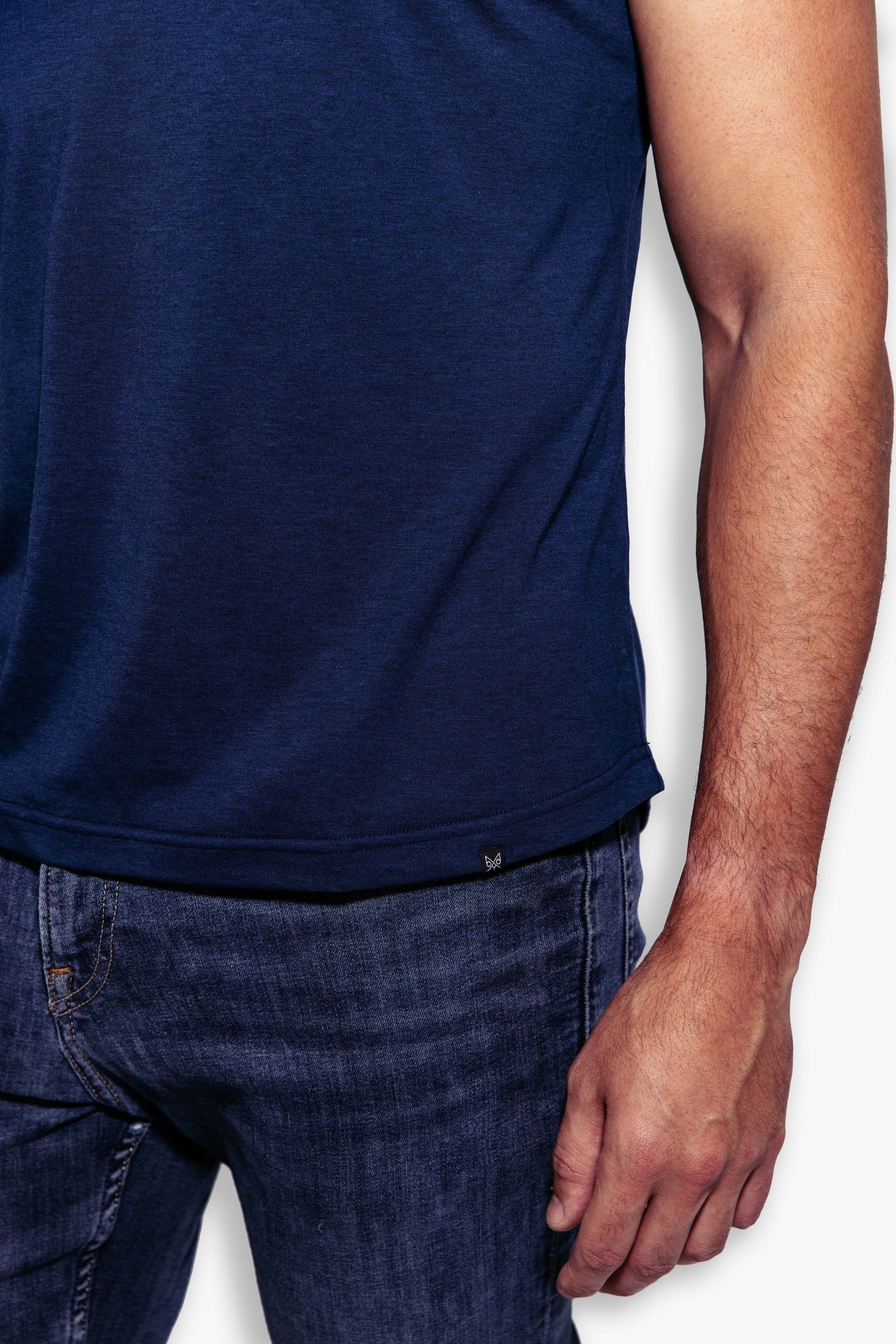 The Actor T-shirt | Navy - Bascora