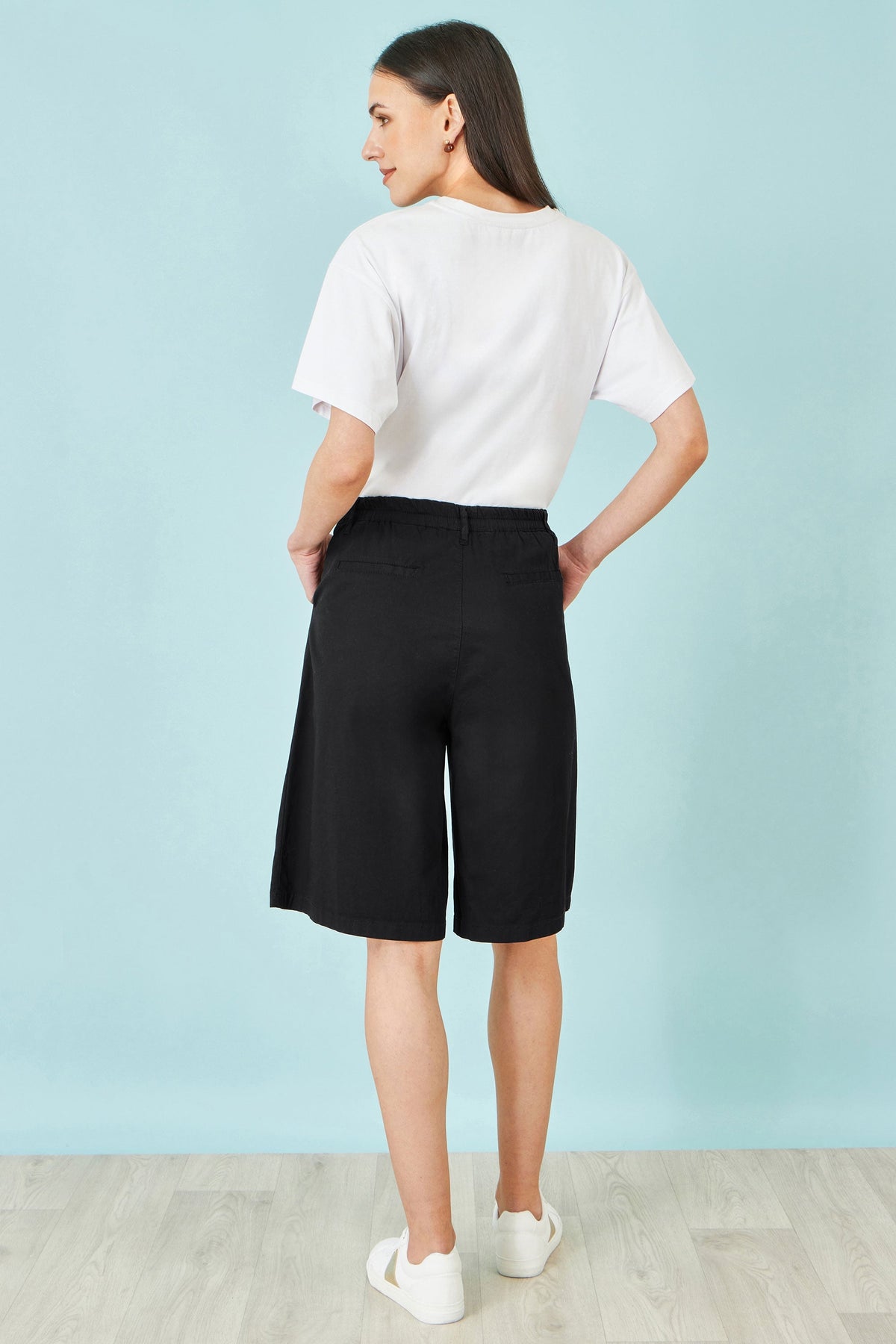 The Black Cotton Bermuda Shorts - Bascora