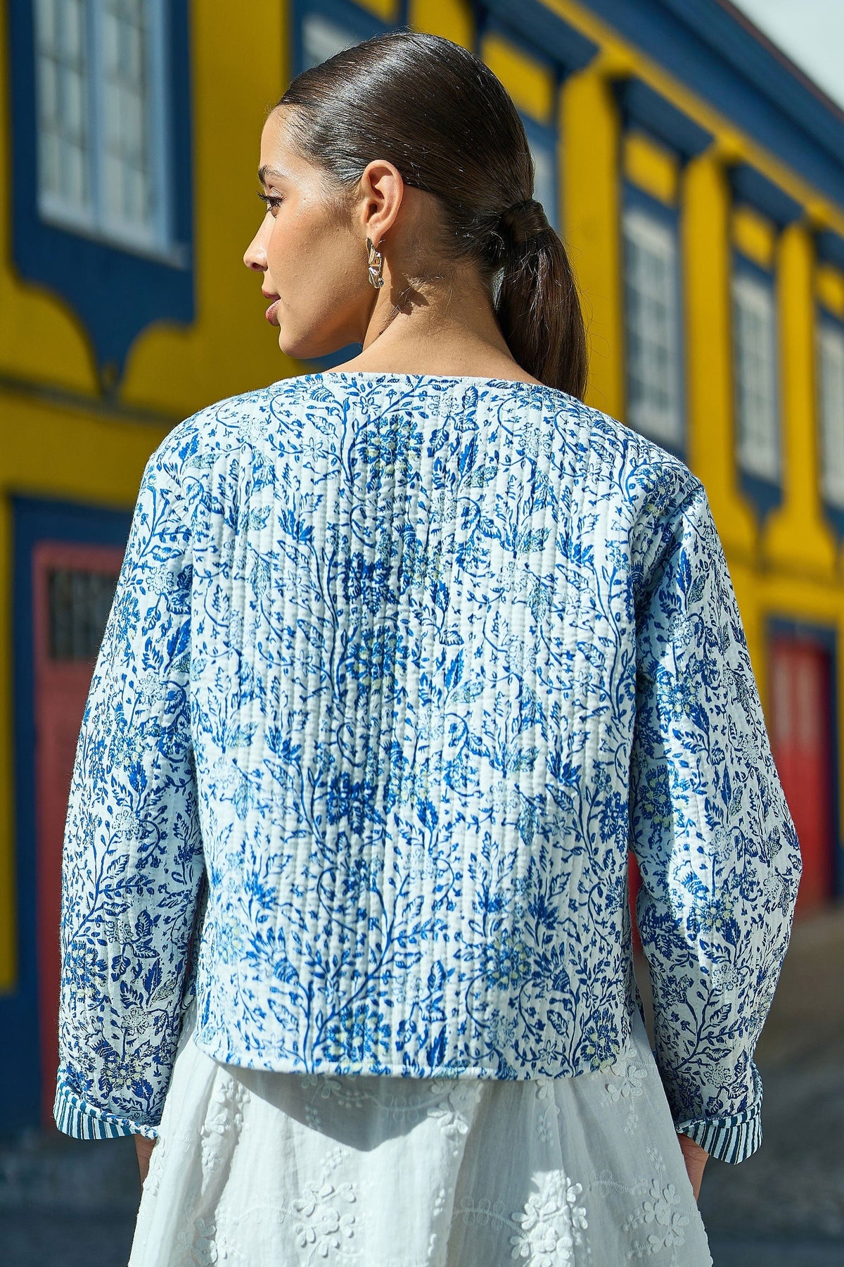 The Blue Boho Floral – Reversible Cotton Quilted Cropped Jacket - Bascora