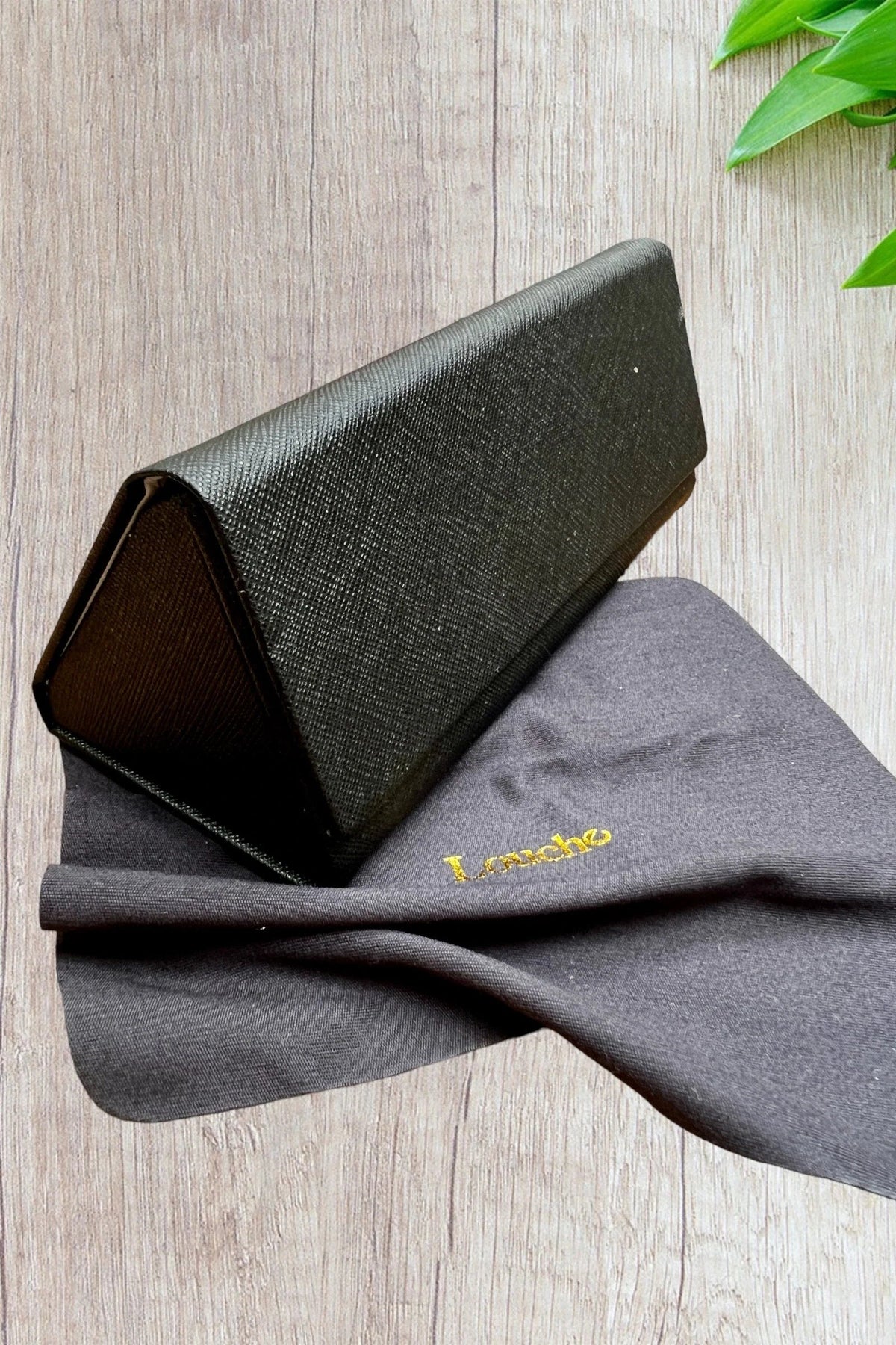 Leather sunglasses case
