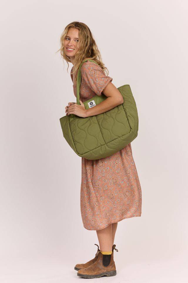 The Sisstr Roam Free Quilted Tote - Bascora