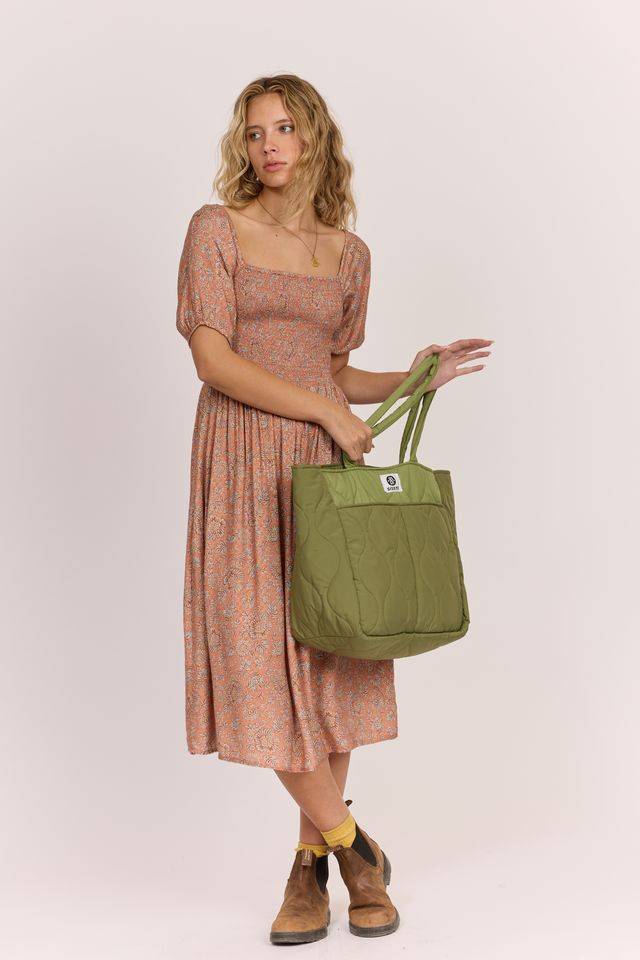 The Sisstr Roam Free Quilted Tote - Bascora