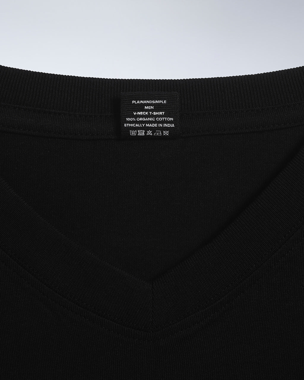 The V-Neck Tee – Men's Organic Cotton - Bascora