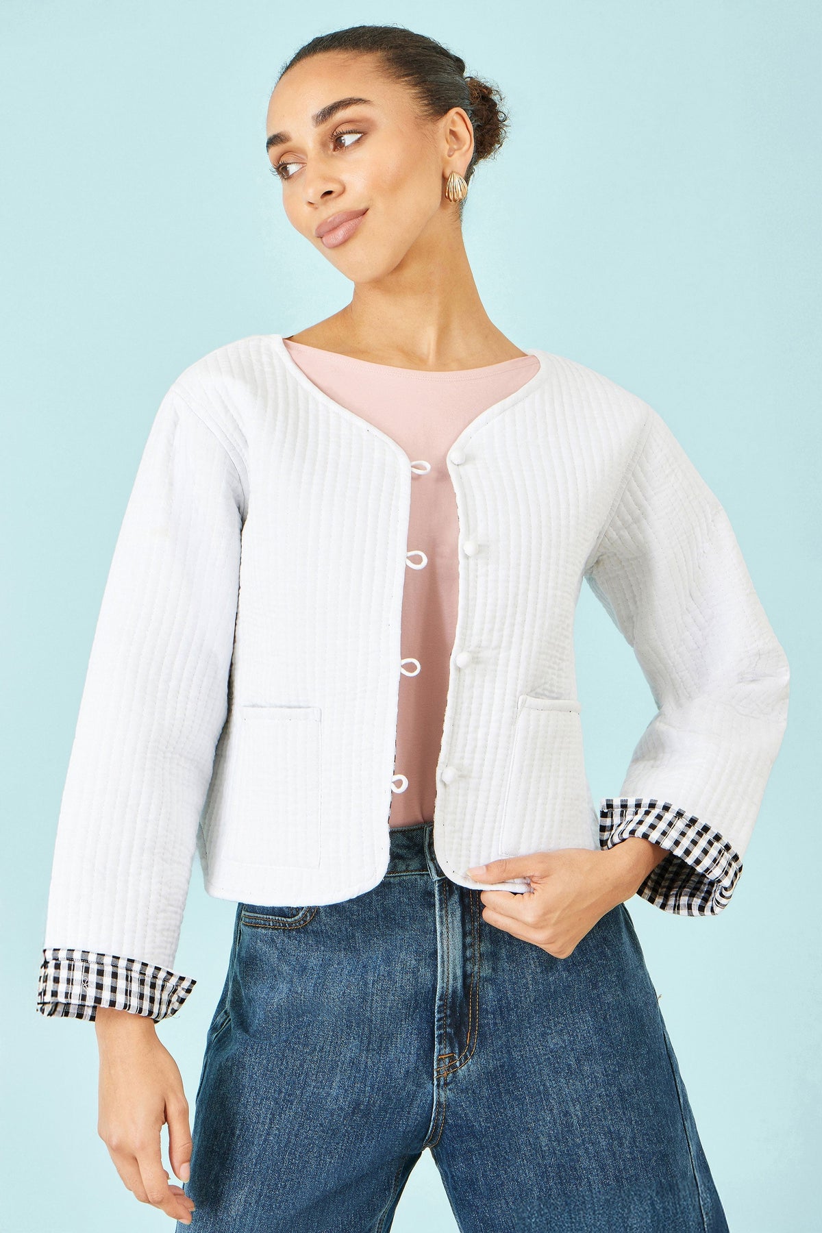 The White Gingham – Reversible Cotton Quilted Cropped Jacket - Bascora