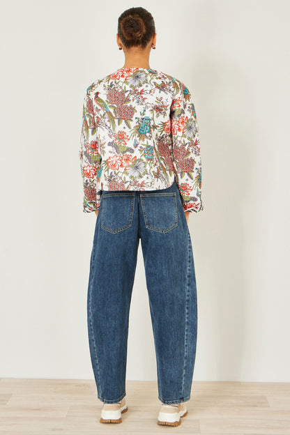 White Peacock Print Reversible Cotton Quilted Jacket - Bascora
