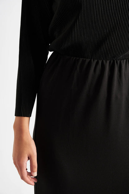Wilson Black Fine Rib Midi Pencil Skirt - Bascora